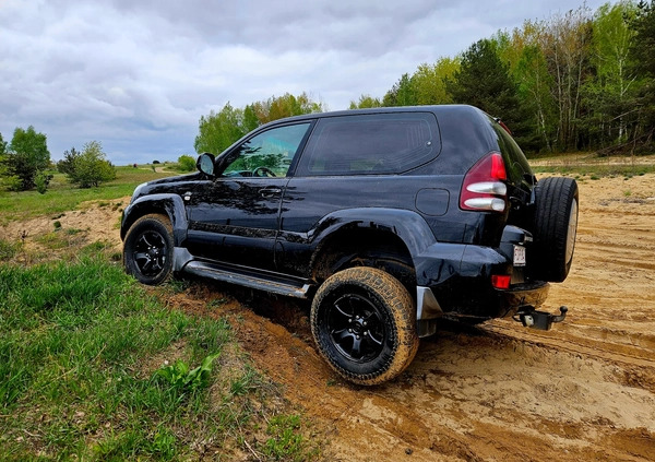 Toyota Land Cruiser cena 44000 przebieg: 277000, rok produkcji 2007 z Toruń małe 301